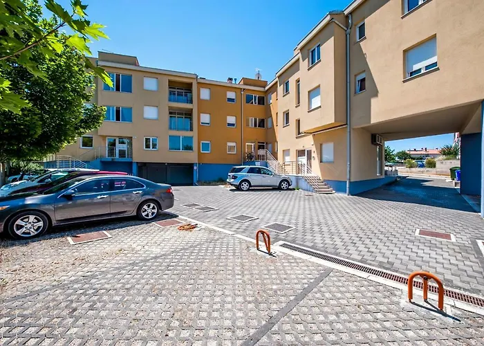 Massilia Apartamento *