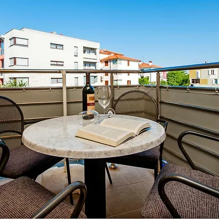 Massilia Lägenhet *